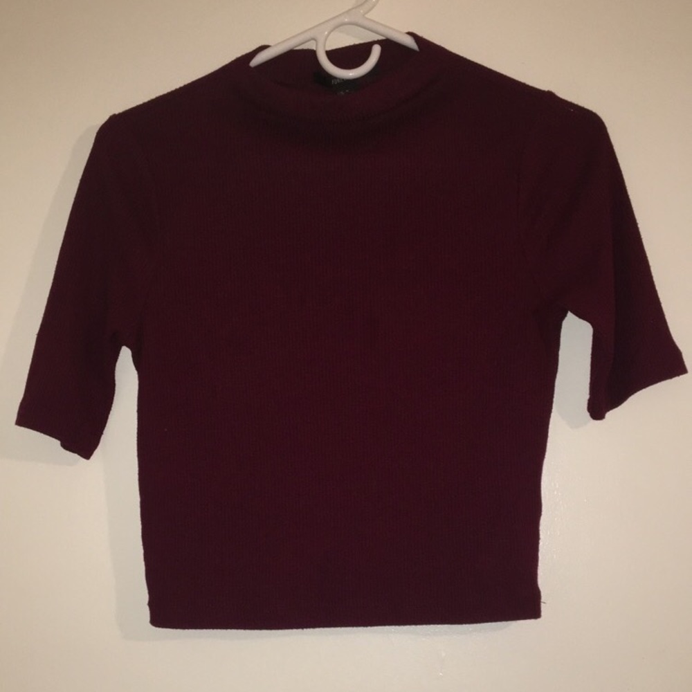 Maroon cropped top